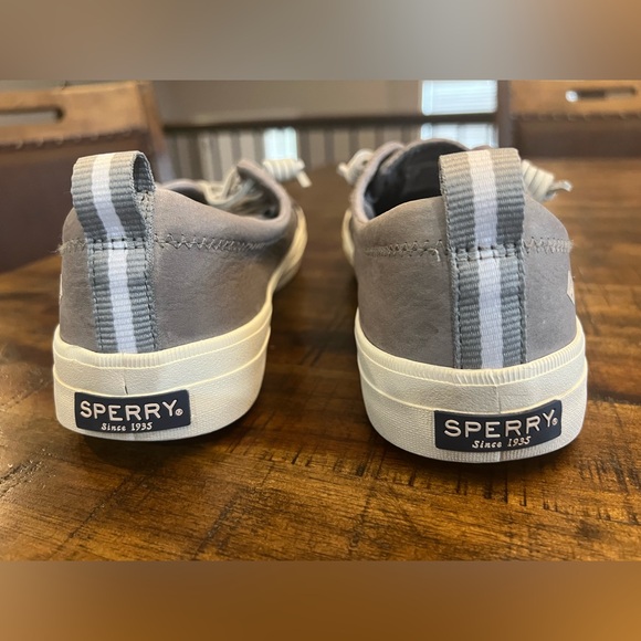 Sperry Crest Vibe Washable Leather Sneaker - Size 9 - Picture 4 of 7